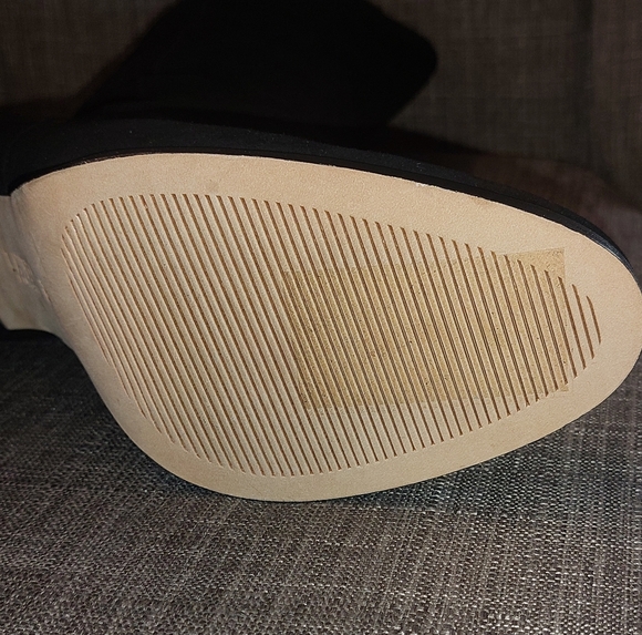 Ralph Lauren Women's Suede Heeled Boots Artizan II - Size 7.5 - Picture 10 of 10